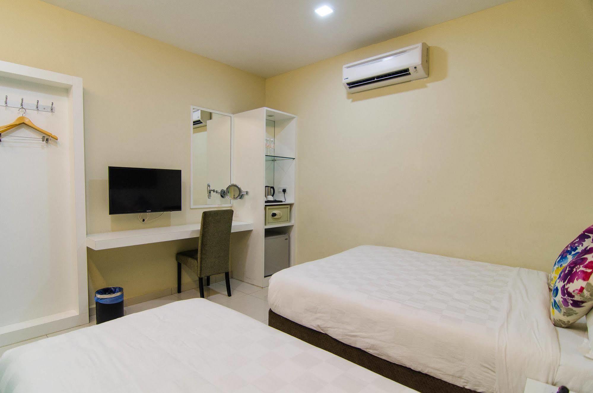 Hotel Mornington Bukit Permata Lumut Eksteriør bilde