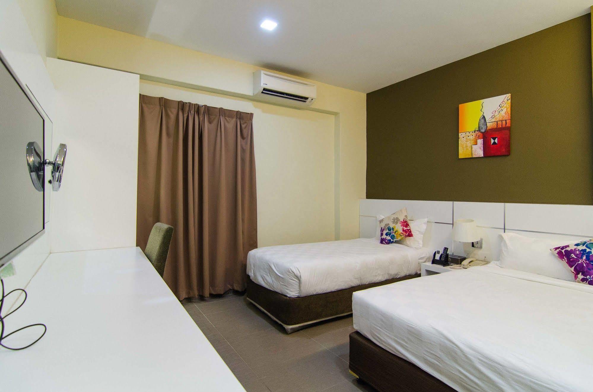 Hotel Mornington Bukit Permata Lumut Eksteriør bilde